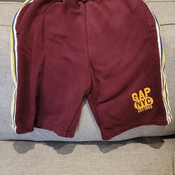 Gap Boys Burgandy with stripe sweat shorts. Excellent condition. Size XL - Picture 3 of 3